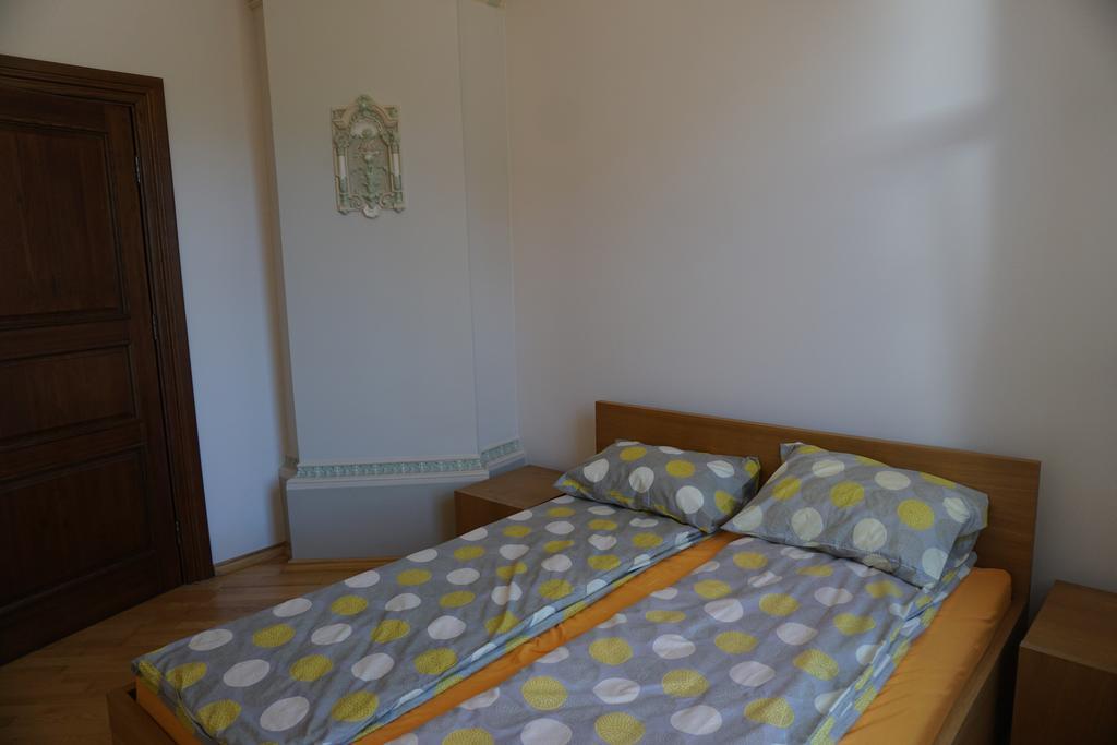 Krisjana Barona Street Apartment